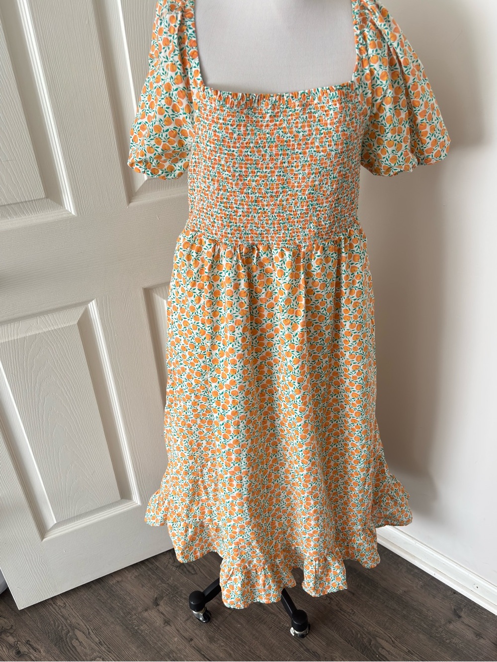 J. Crew Yellow Orange Smocked Puff-Sleeve Peach Print Dress Like New Size Large
